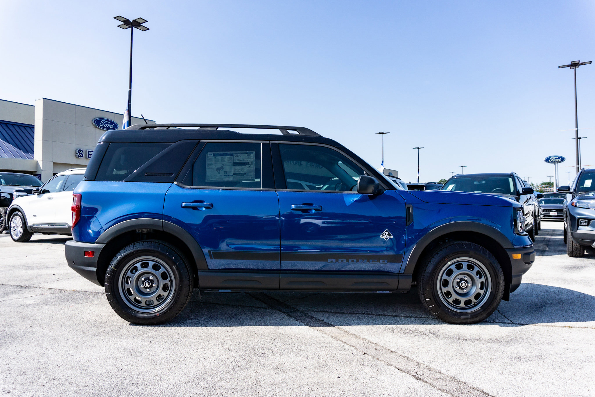 2024 Ford Bronco Sport Outer Banks photo 4