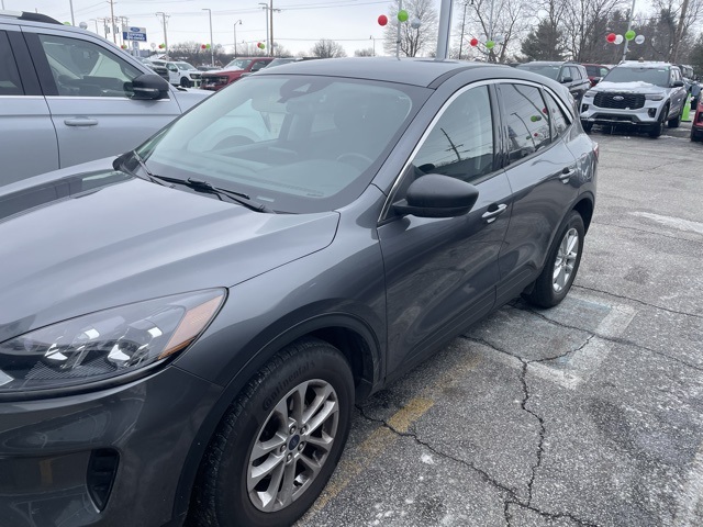 2022 Ford Escape SE's photo