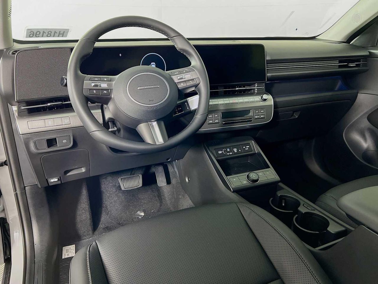 2026 Hyundai Kona SEL photo 4