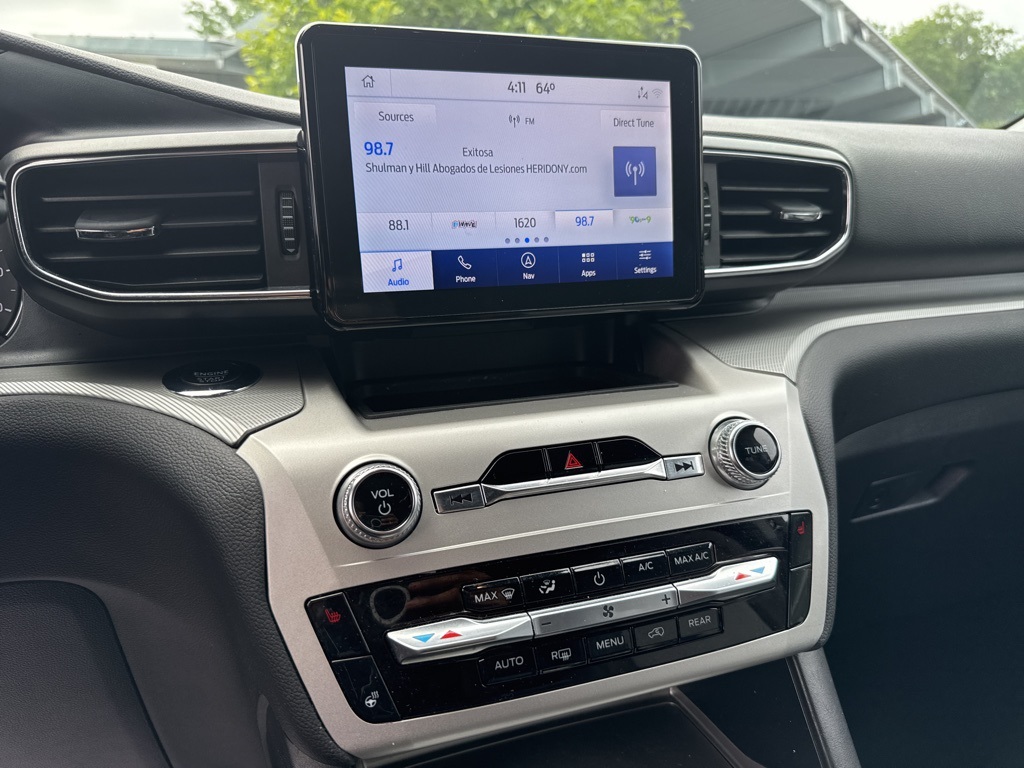 2022 Ford Explorer XLT photo 11