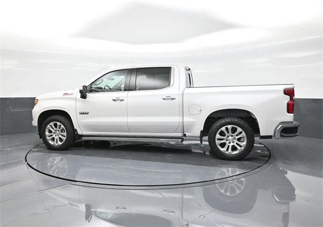 2022 Chevrolet Silverado 1500 LTZ photo 3