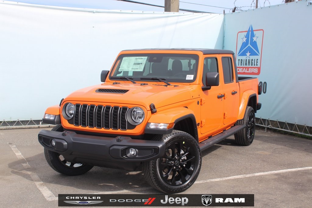 2025 Jeep Gladiator Sport S's photo