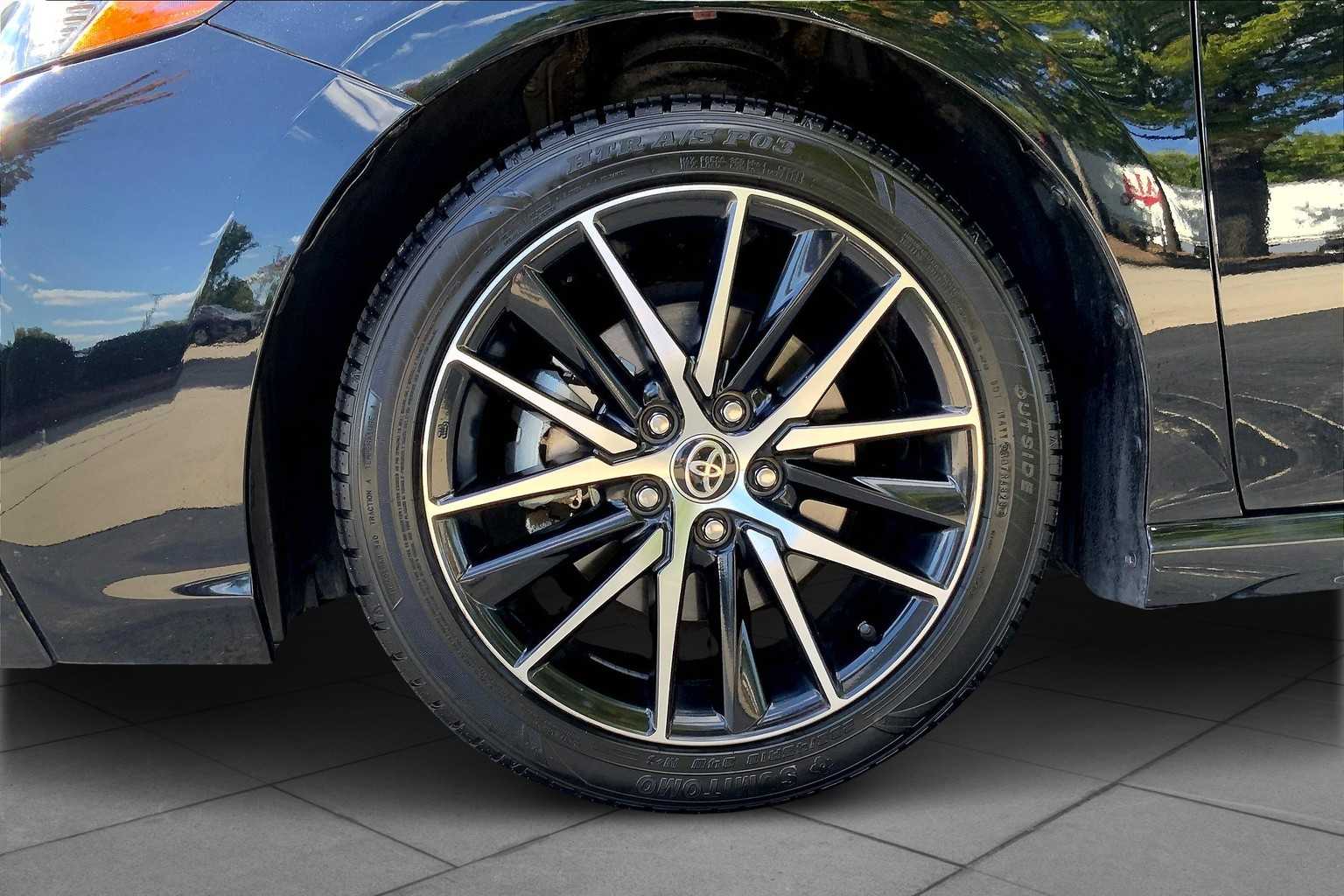 2023 Toyota Camry SE photo 10