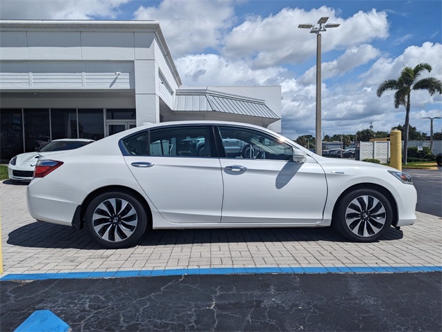 2015 Honda Accord Hybrid EX-L photo 12