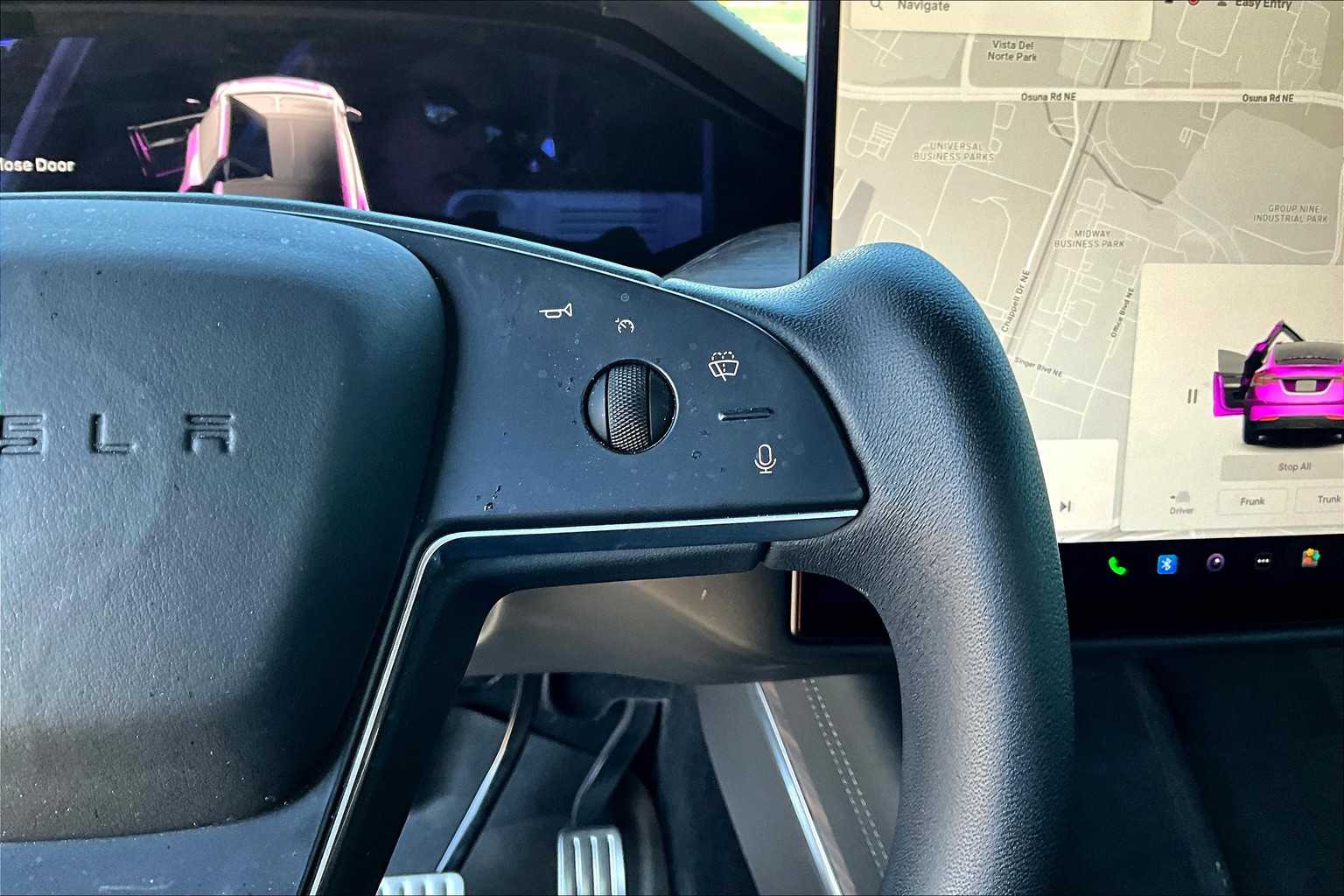 2022 Tesla Model X photo 21