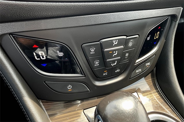 2020 Buick Envision Premium I photo 30