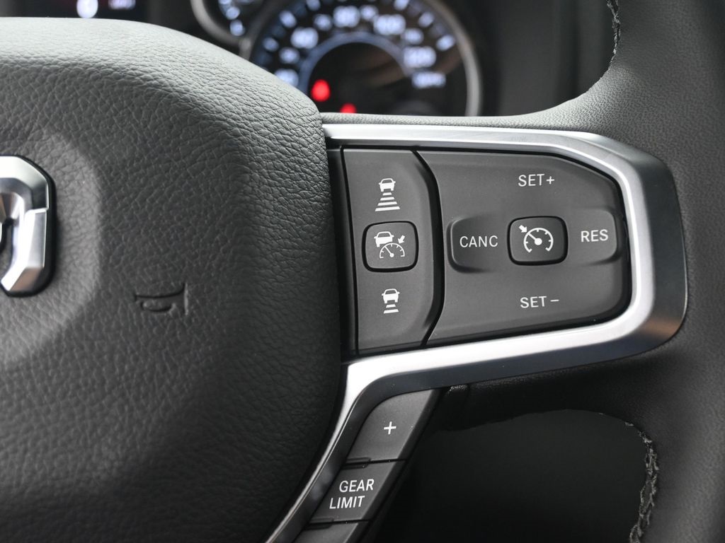 2025 Ram 2500 Big Horn photo 2