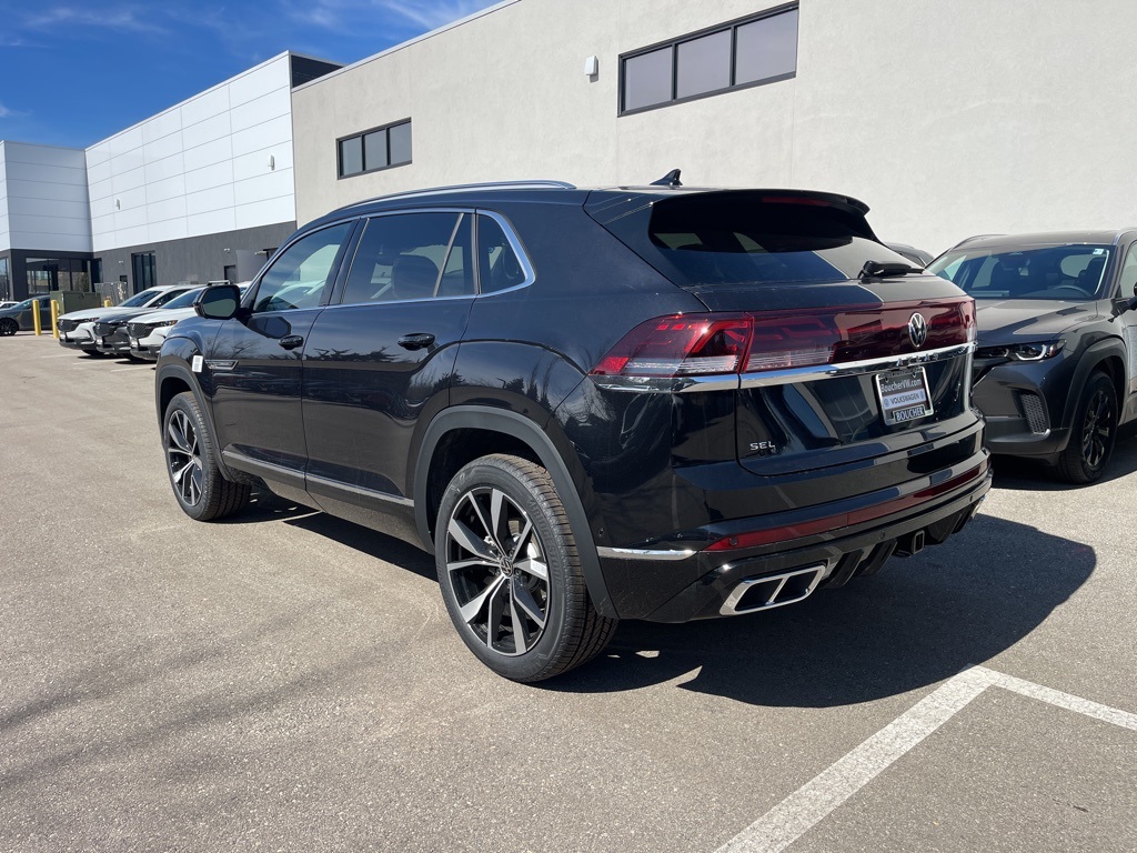 2025 Volkswagen Atlas Cross Sport SEL Premium R-Line photo 3