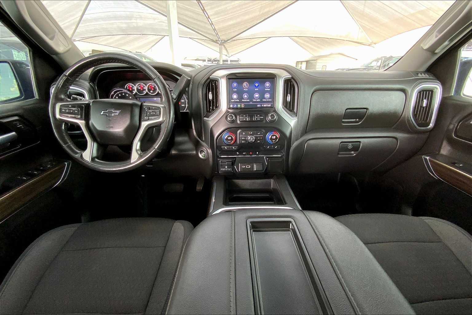 2021 Chevrolet Silverado 1500 RST photo 12