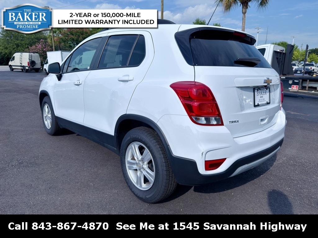 2022 Chevrolet Trax LT photo 2