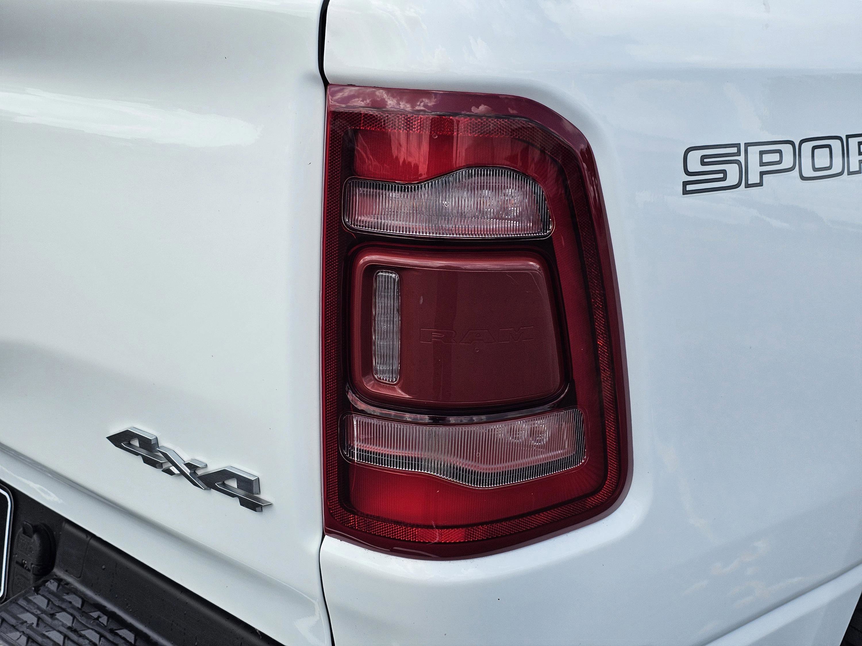 2023 Ram 1500 Laramie photo 9