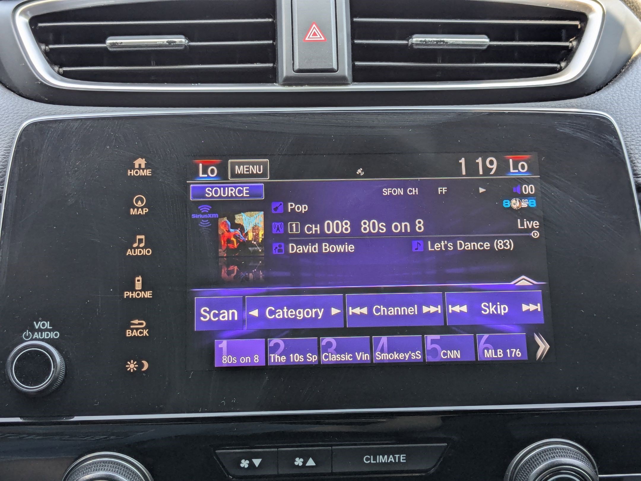 2018 Honda CR-V Touring photo 19