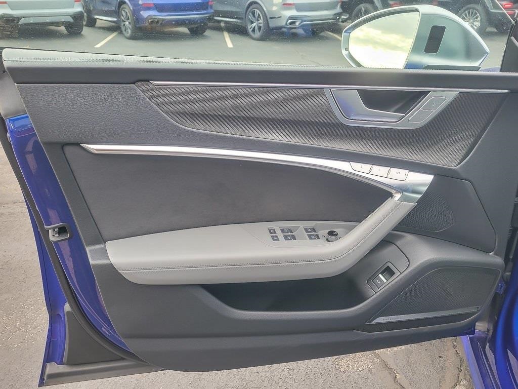 2023 AUDI S7 - Image 17