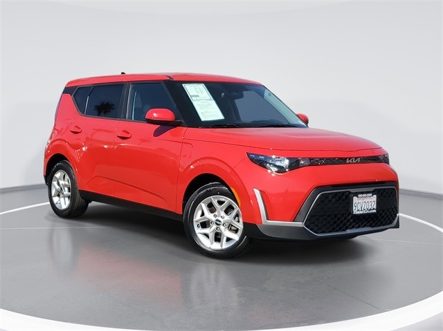 Certified Pre-Owned 2023 Kia Soul LX FWD 4D Hatchback