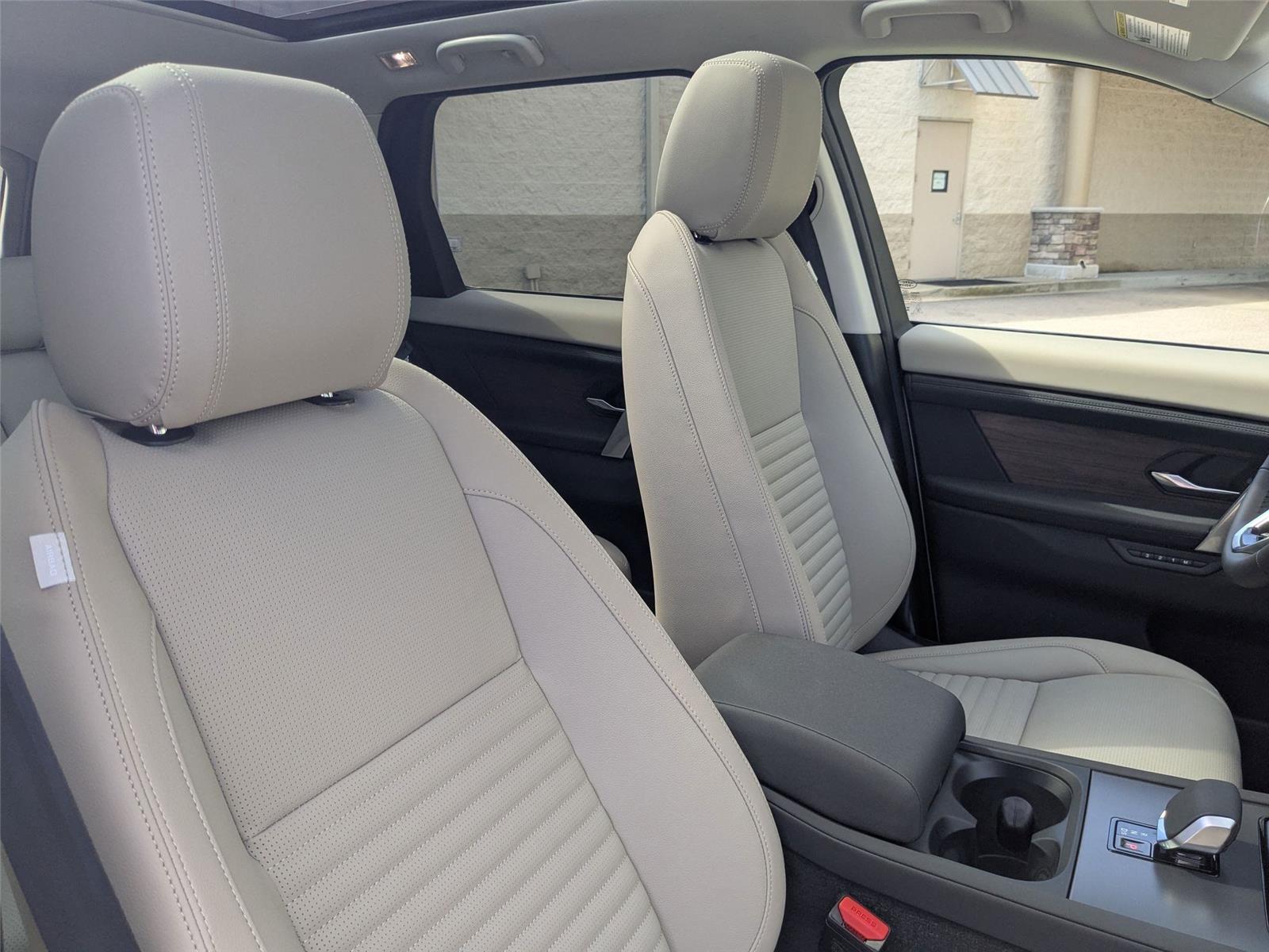 2025 Land Rover Discovery Sport S photo 26