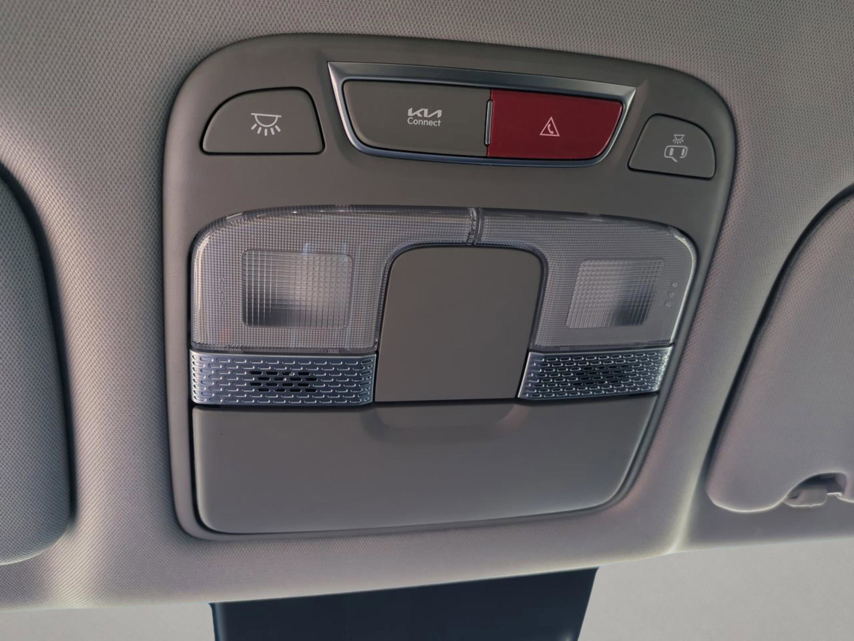 2025 Kia Telluride LX photo 21
