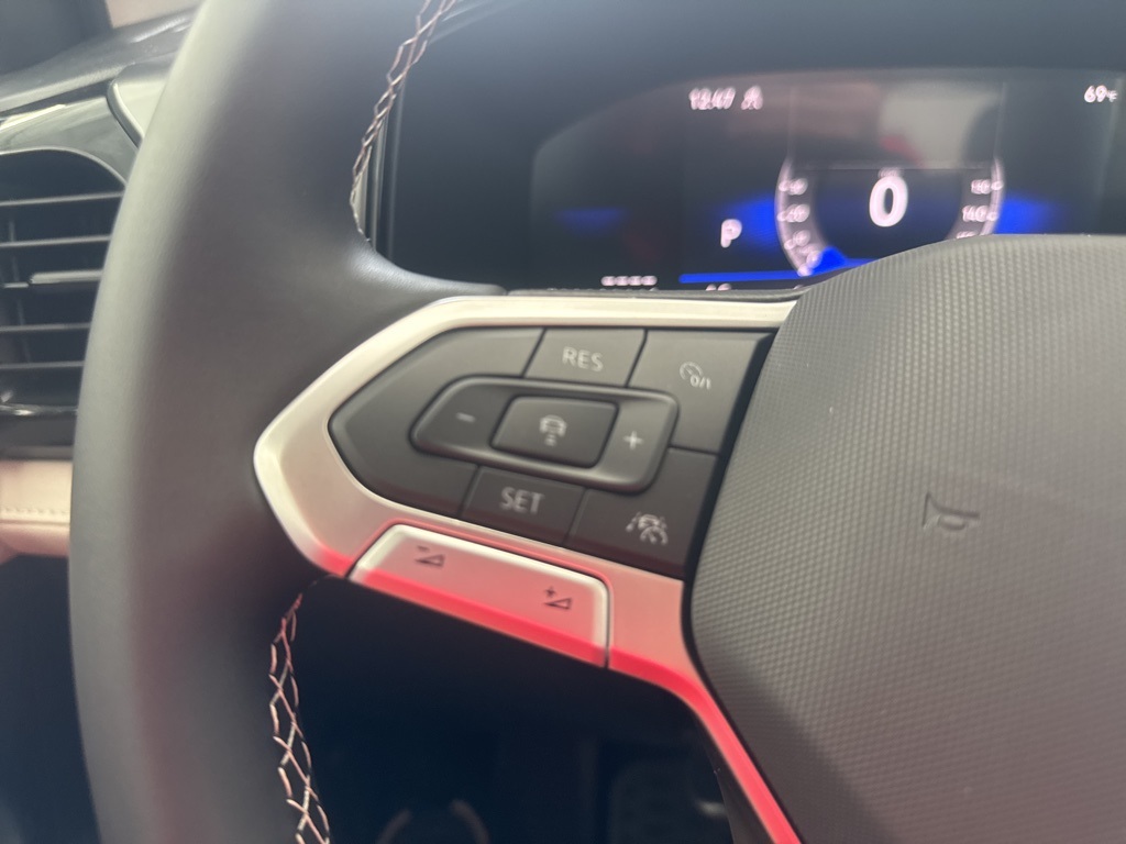 2025 Volkswagen Taos S photo 11
