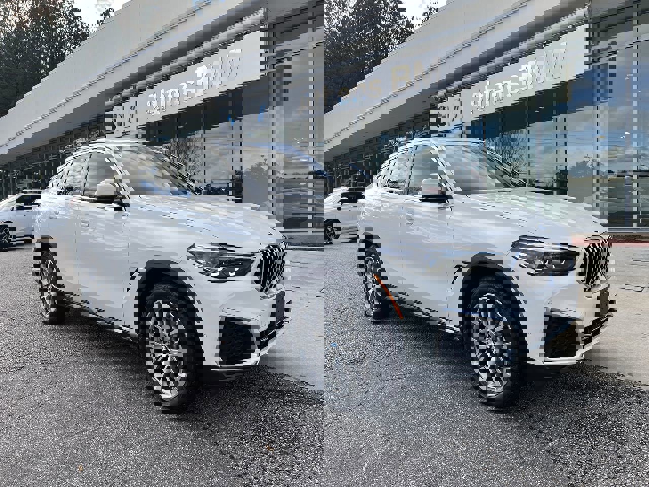 2023 BMW X6 40i's photo