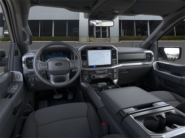 2025 Ford F-150 XLT photo 9