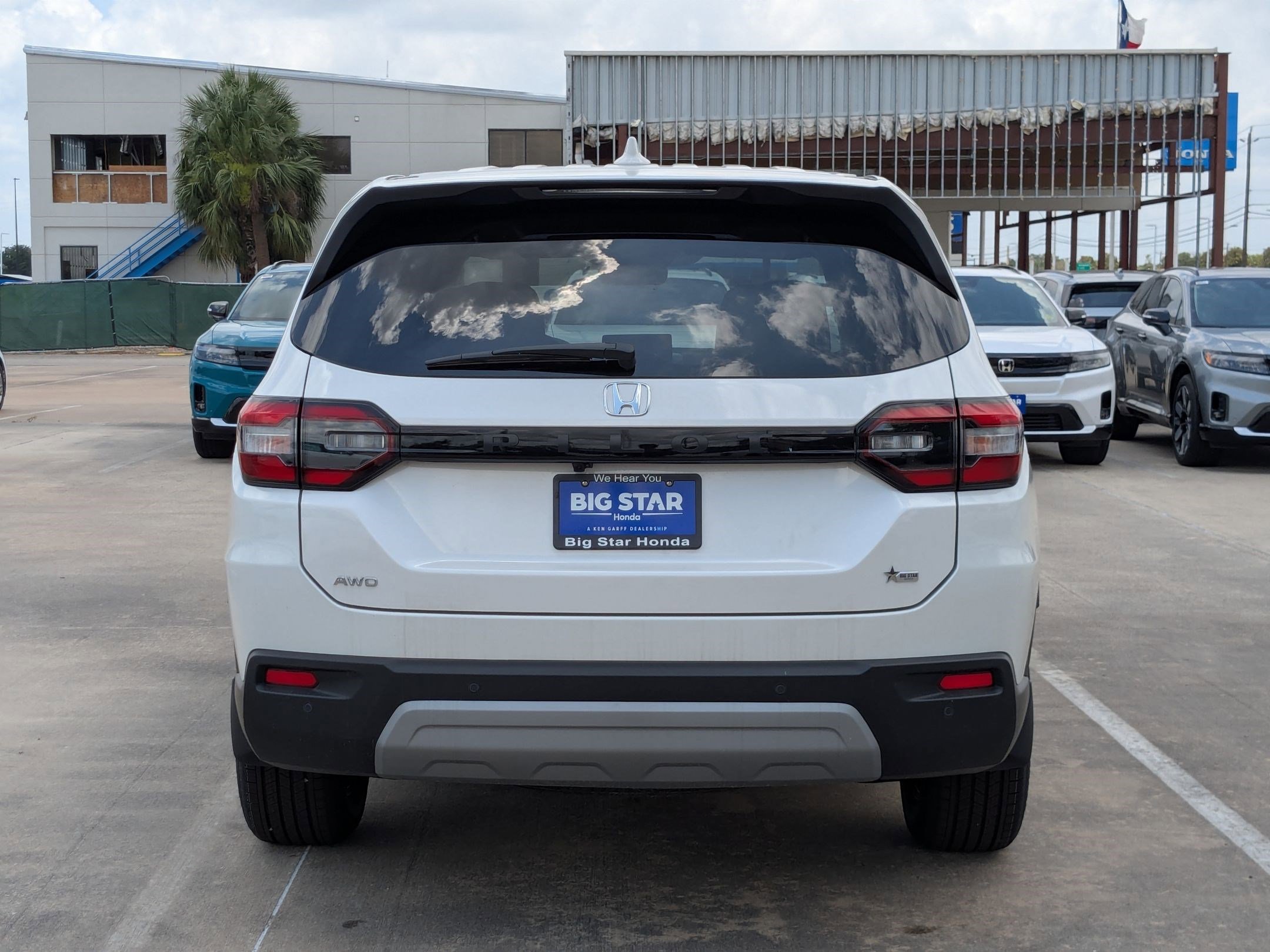 2025 Honda Pilot EX-L photo 2