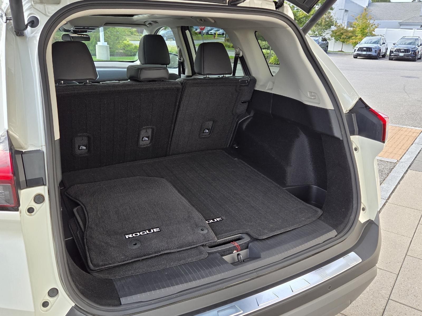 2023 Nissan Rogue SV photo 21