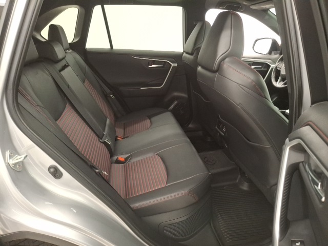 2024 Toyota RAV4 Prime XSE photo 30