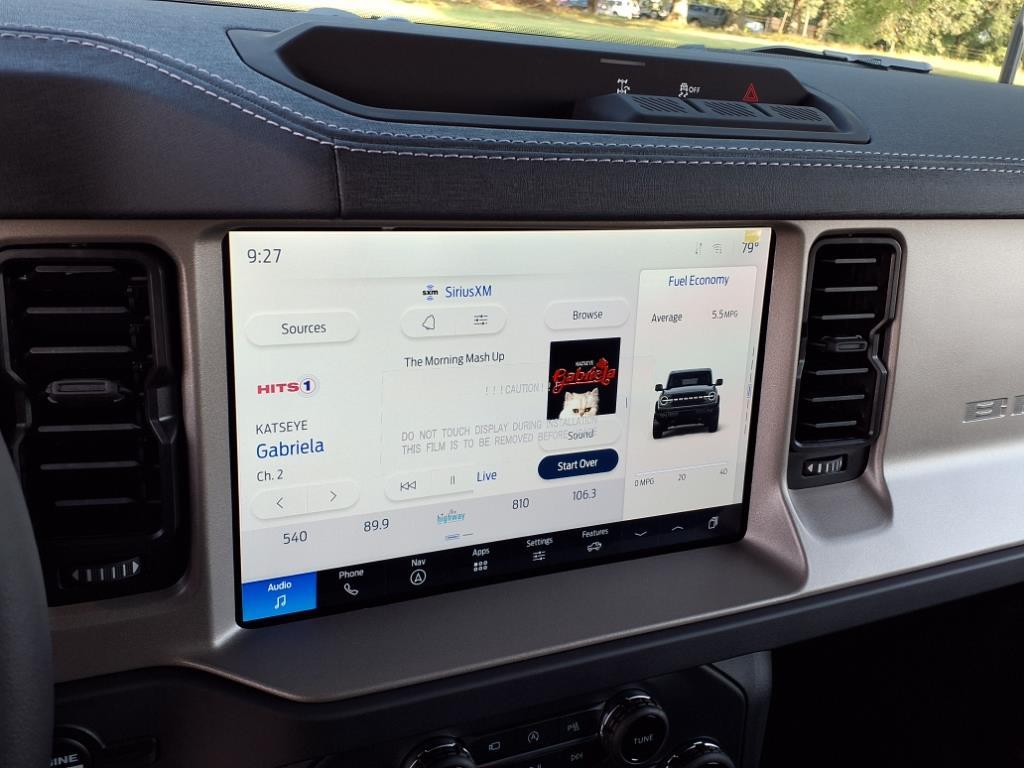 2025 Ford Bronco Outer Banks photo 9