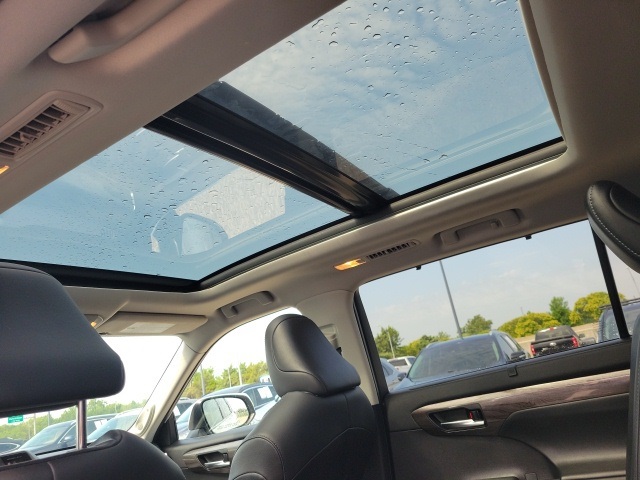 2021 Toyota Highlander Platinum photo 4