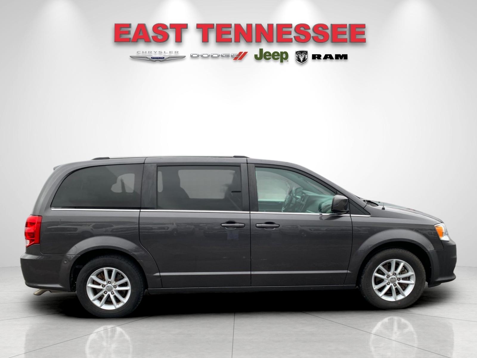 2020 Dodge Grand Caravan SXT photo 2