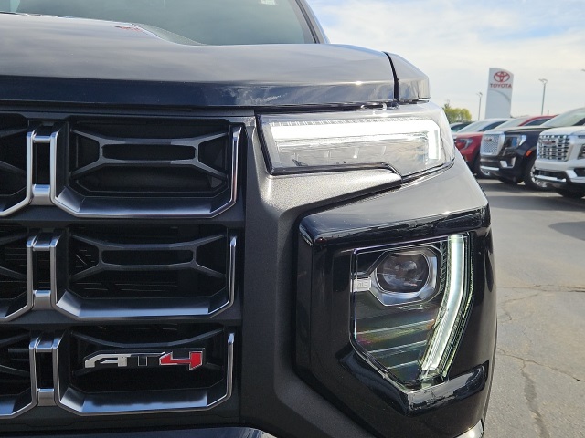 2026 Gmc Canyon AT4 photo 11