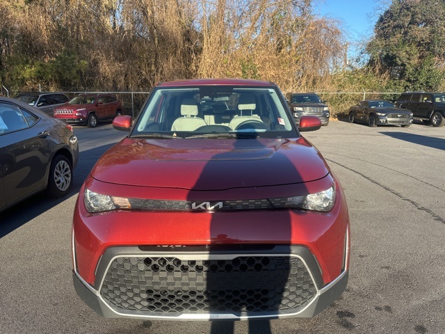 2024 Kia Soul LX's photo