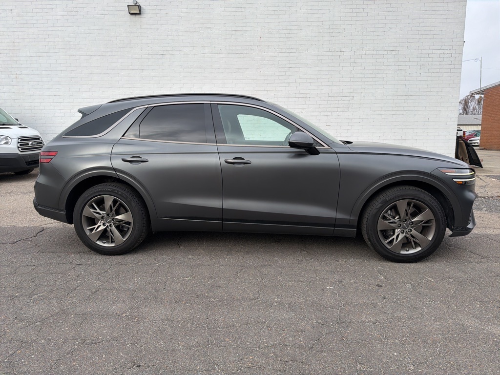 2023 GENESIS GV70 Sport's photo