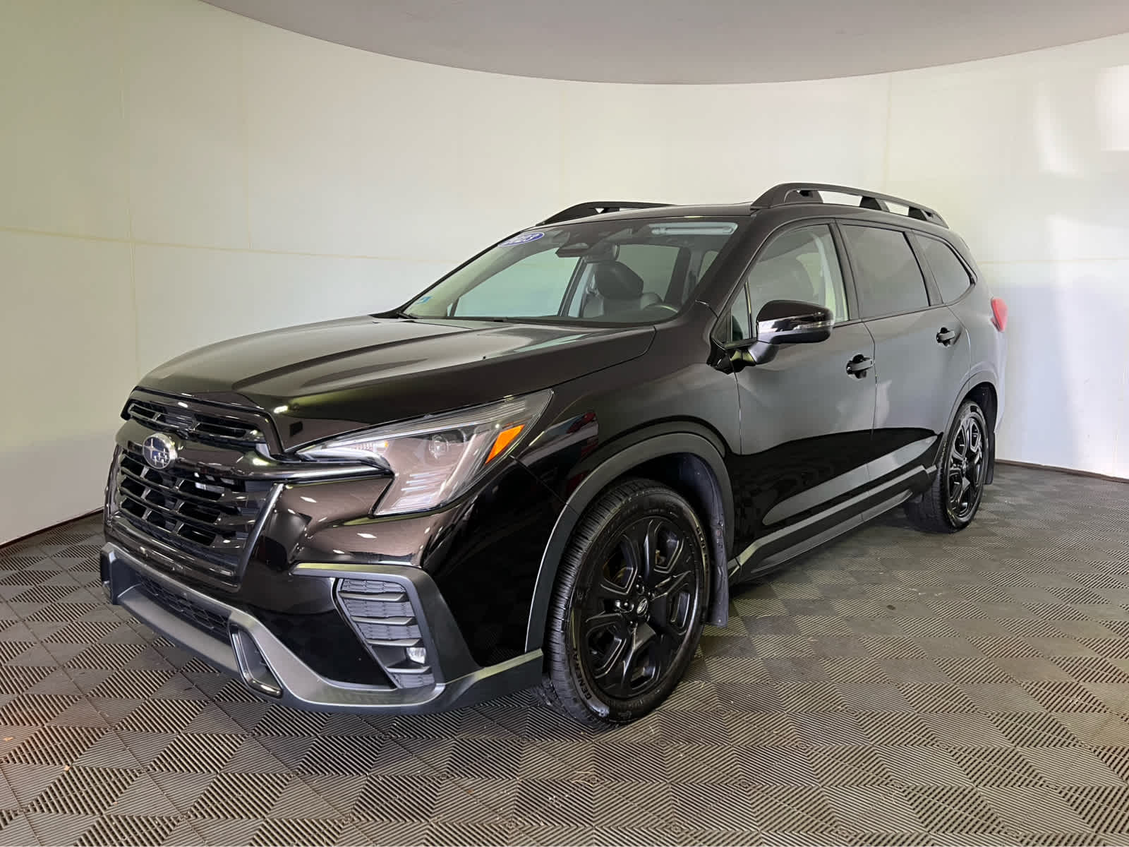 2023 Subaru Ascent Onyx Edition photo 3