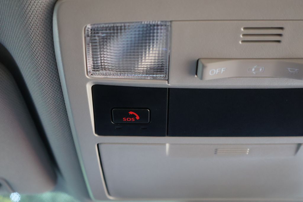 2023 Toyota Tacoma SR5 photo 34