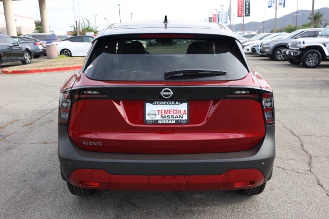 2025 Nissan Kicks SV photo 3
