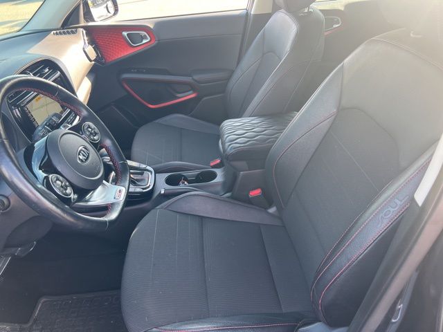 2020 Kia Soul GT-Line Turbo photo 2
