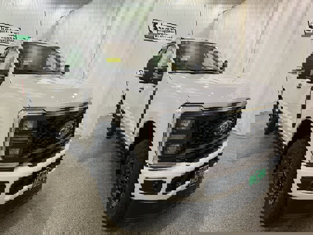 2026 Ford F-350 Super Duty XL's photo