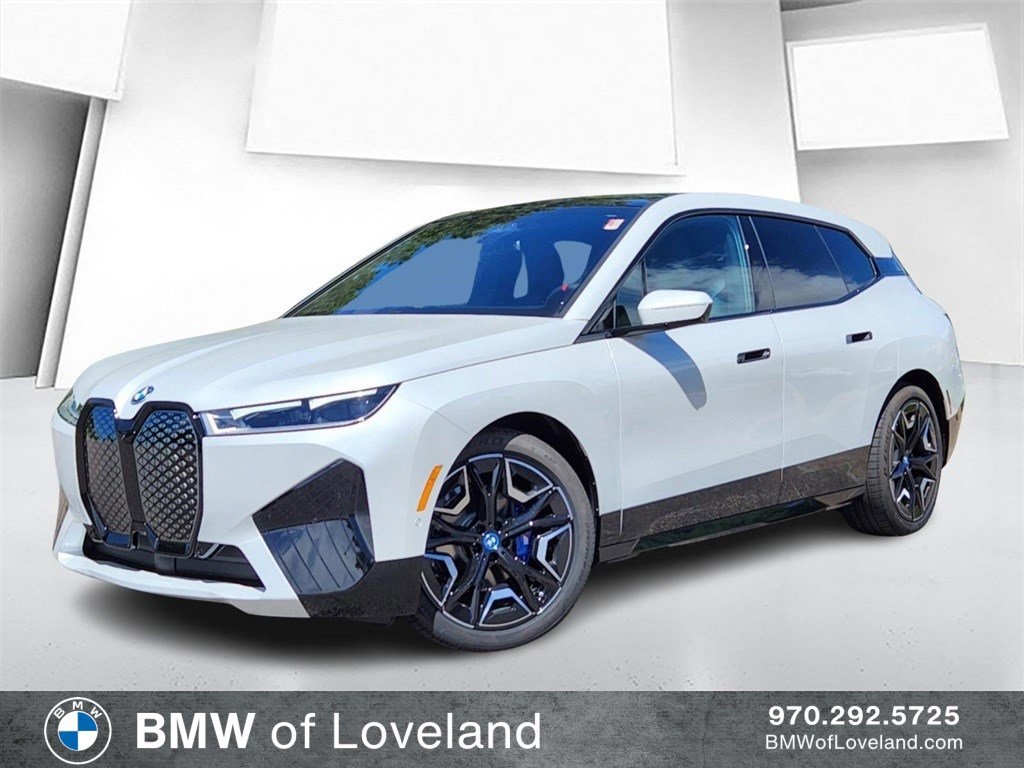 2025 BMW iX M60's photo