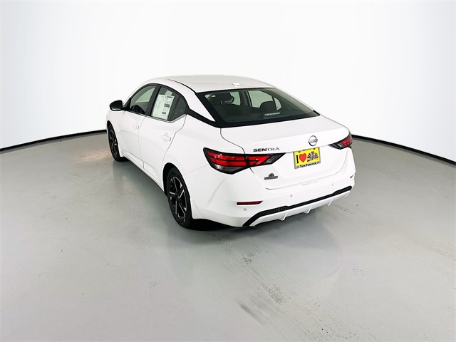 2025 Nissan Sentra SV photo 6