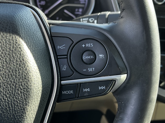 2021 Toyota Camry XLE photo 15