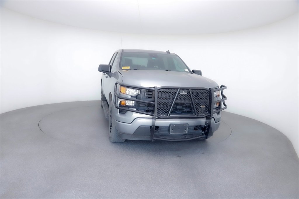 2023 Chevrolet Silverado Custom photo 12