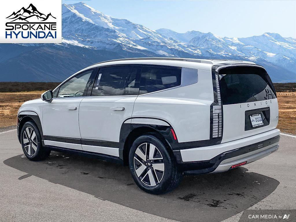 2026 Hyundai Ioniq SEL photo 3