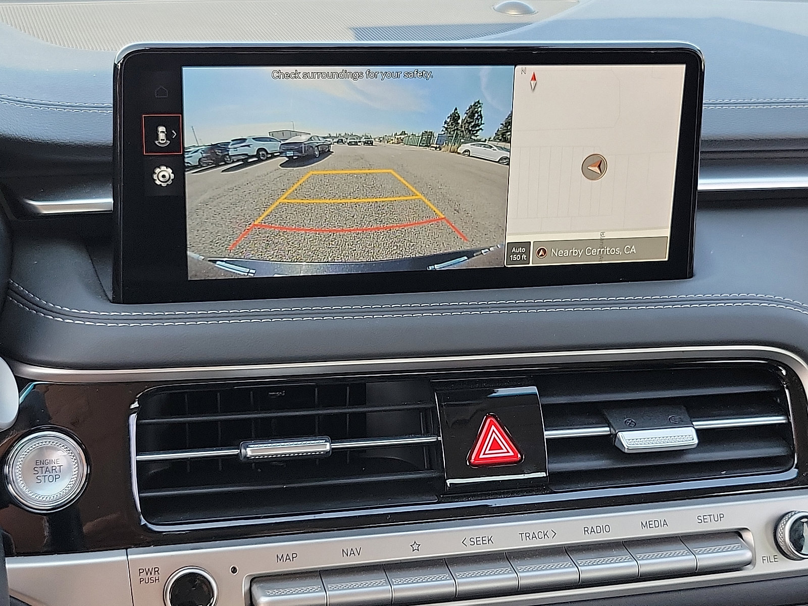 2025 Genesis G70 2.5T photo 10
