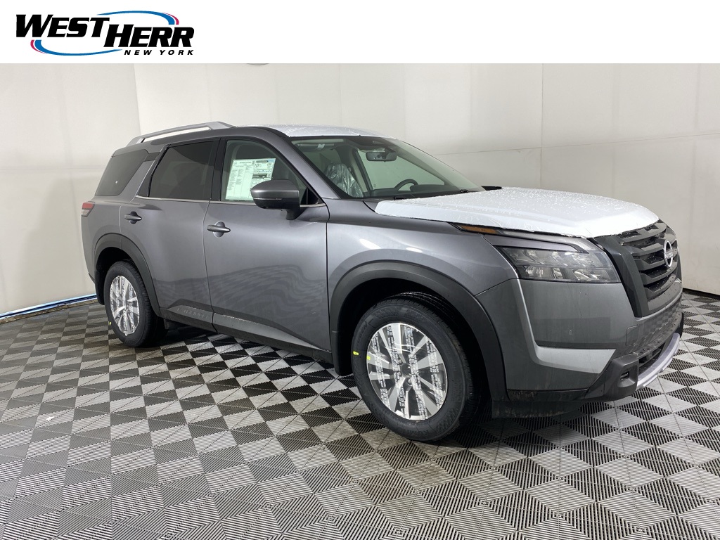 2025 Nissan Pathfinder SL's photo