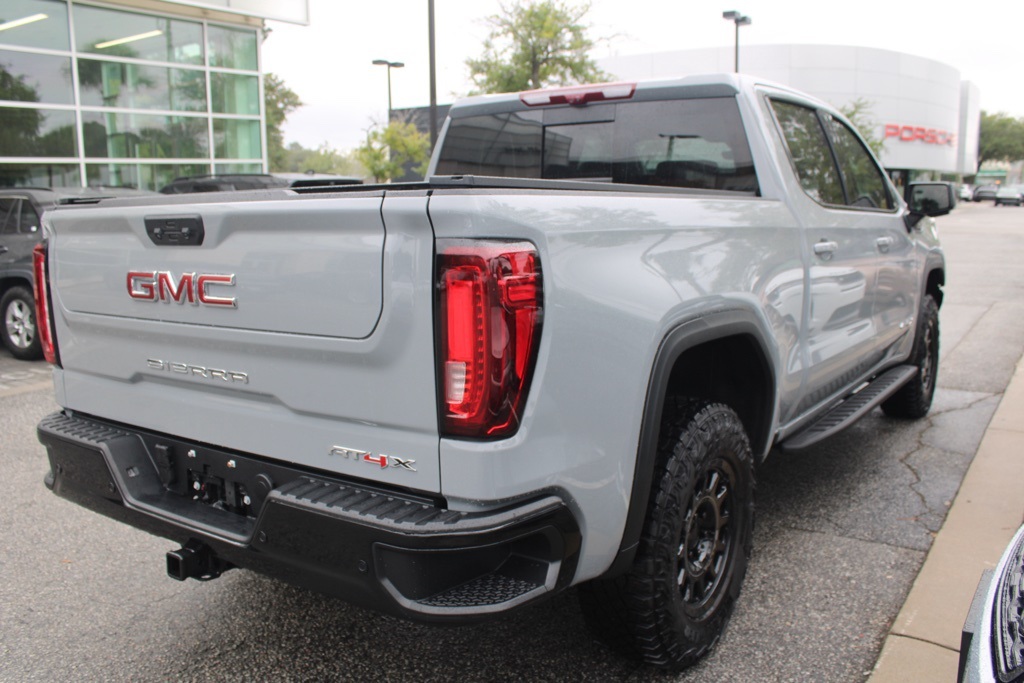 2025 Gmc Sierra 1500 AT4X photo 3