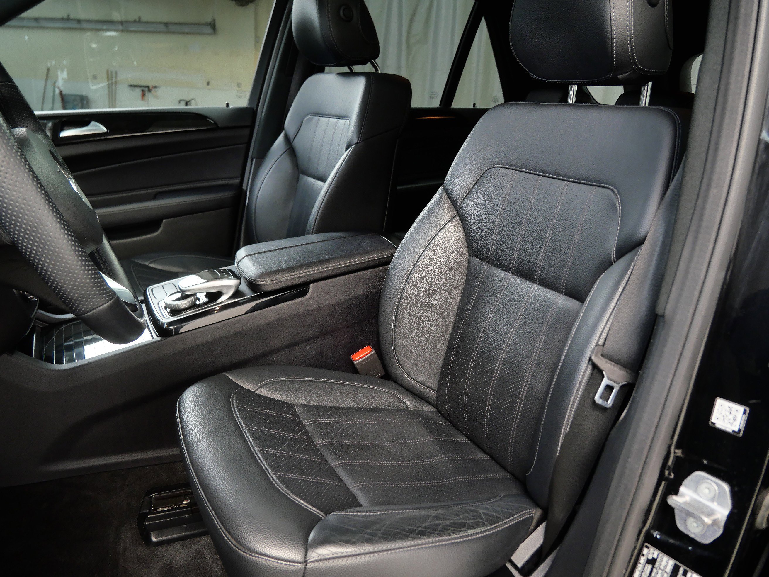 2018 Mercedes Benz GLE 350 4MATIC photo 2