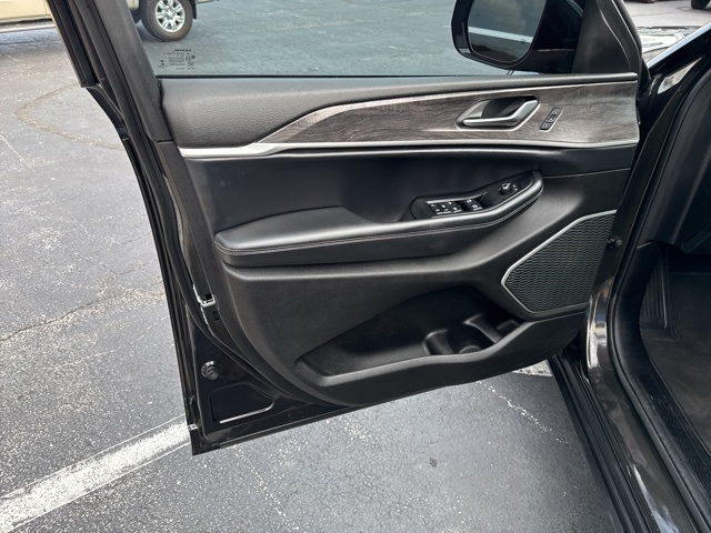 2021 Jeep Grand Cherokee Limited photo 24