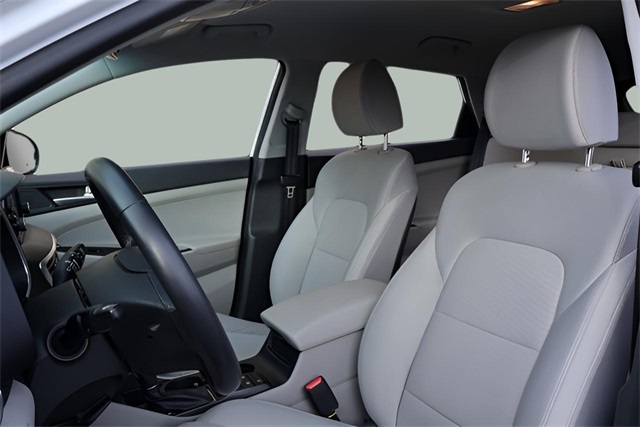 2020 Hyundai Tucson Sport photo 3