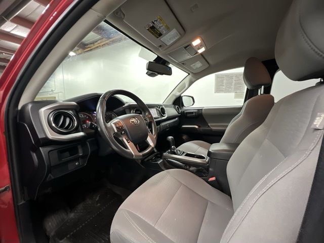 2019 Toyota Tacoma SR5 photo 10
