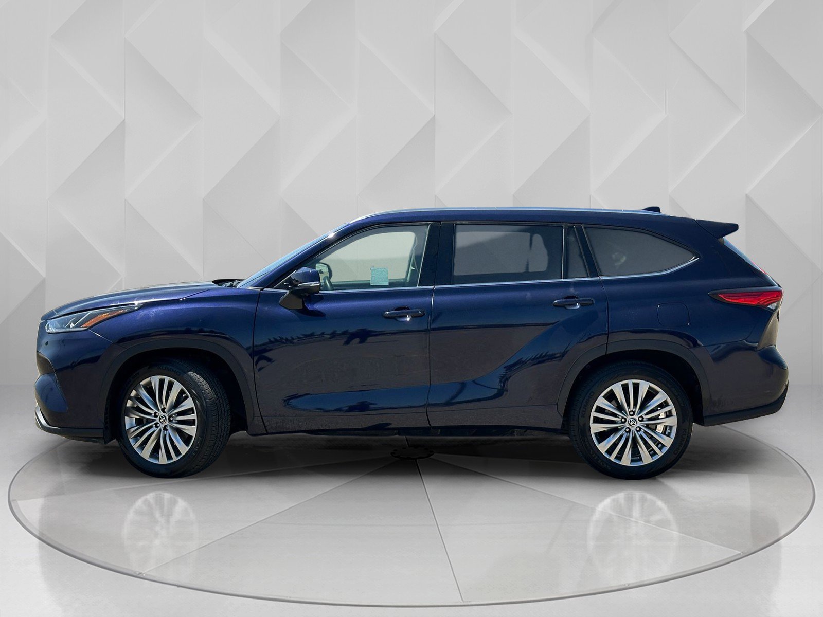 2023 Toyota Highlander Platinum photo 4